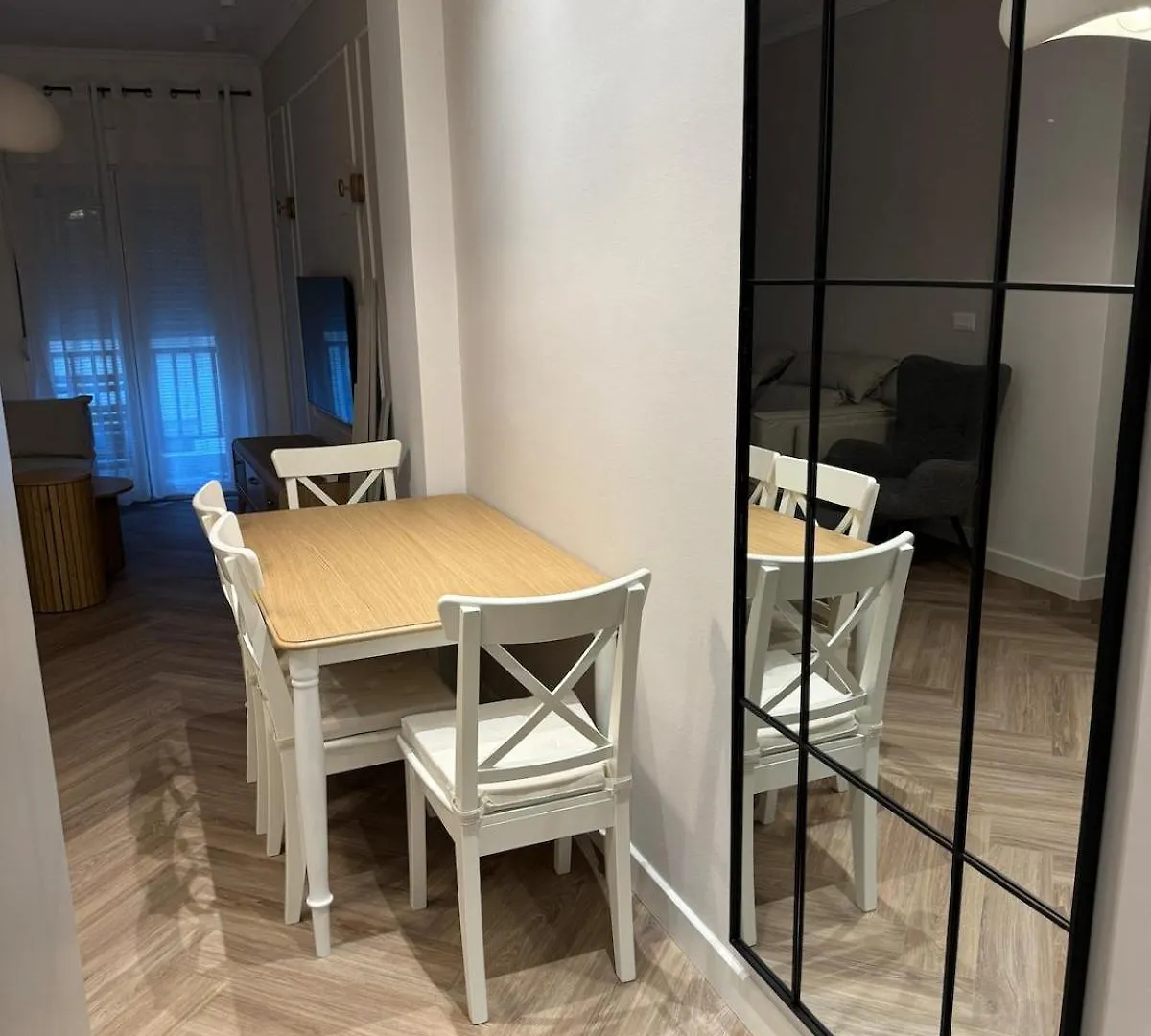 Homey Luxury 2 Bedroom Apartment Thessaloniki